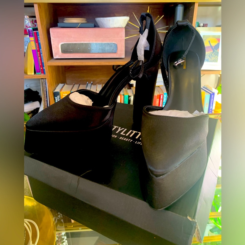 PrettyLittle Thing Satin Platform Pump - Black, Size 9